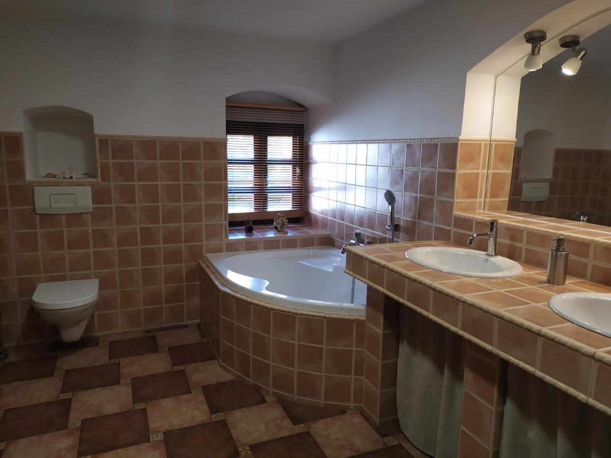 Forest Rustic Apartment Brdy Vesin Kültér fotó