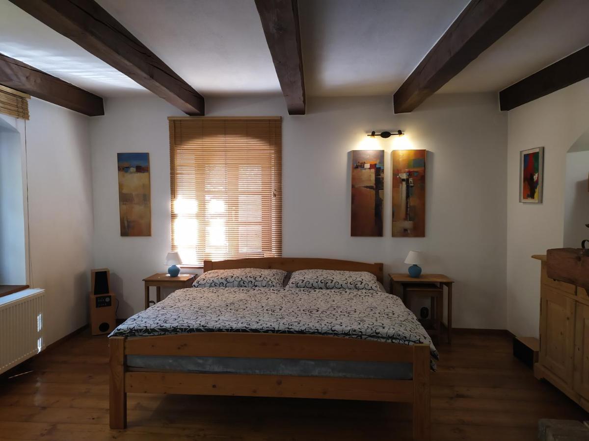 Forest Rustic Apartment Brdy Vesin Kültér fotó