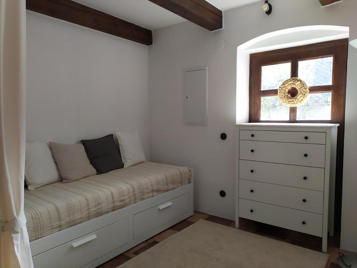 Forest Rustic Apartment Brdy Vesin Kültér fotó
